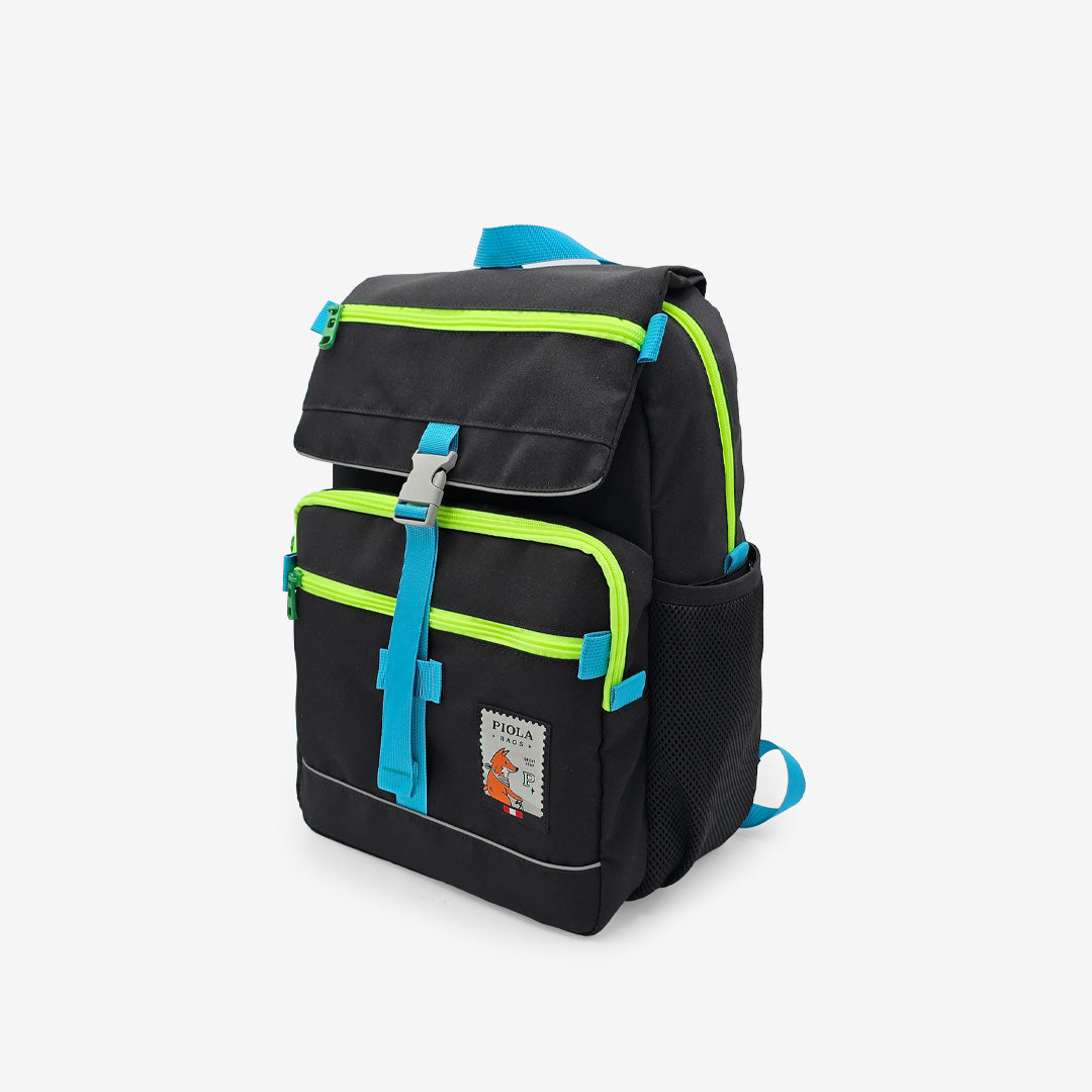 Mochila Jardín Negra con detalles verdes y azules, bolsillos múltiples y diseño urbano. Producto peruano por Piola Bags.