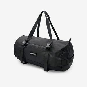 Maletín Sprint negro con asas ajustables, ideal para rutinas urbanas y viajes cortos. Diseño peruano elaborado como producto local por Piola Bags.