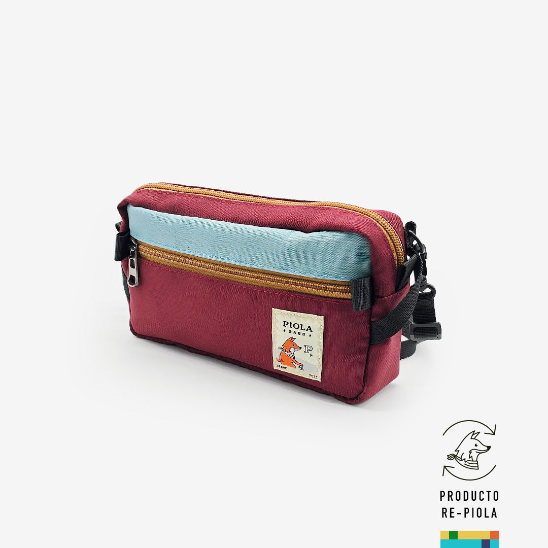 Postal Celeste-Guinda