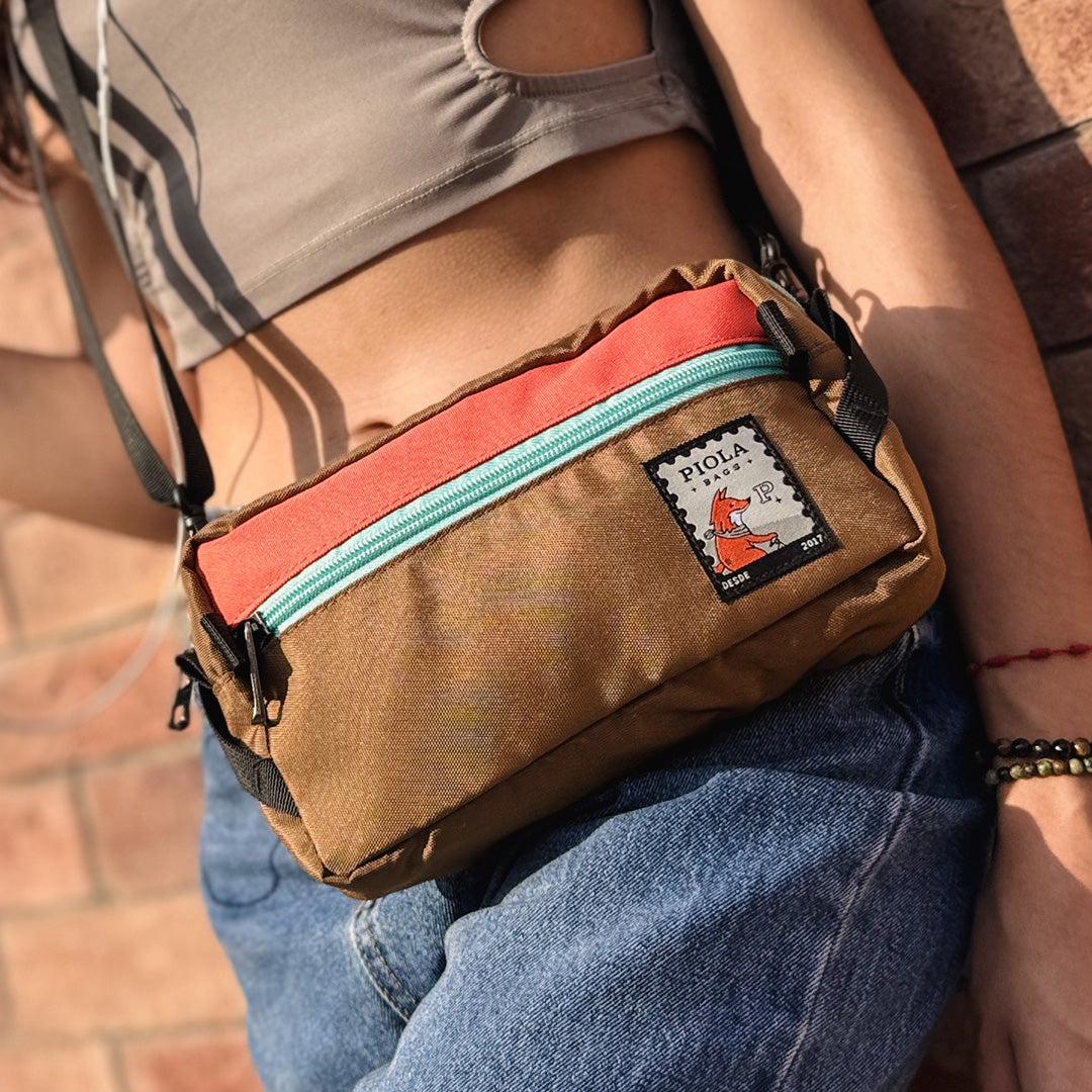 Postal Coral-Marrón