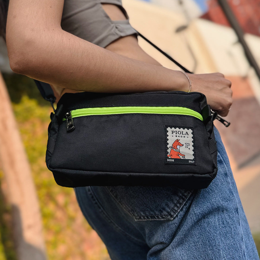 Postal Negro-Resalta