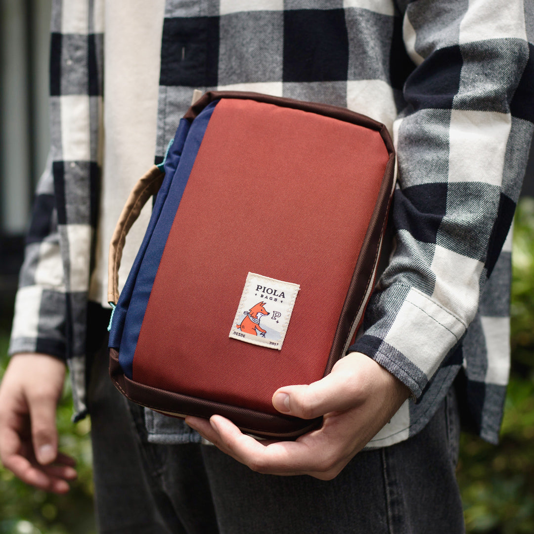 Tech Pack Guinda-Azul