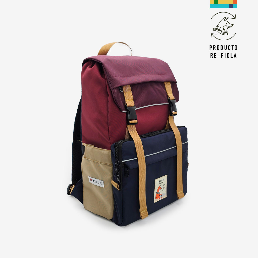 Mochila peruana de diseño urbano, perfecta para oficina o viajes cortos, hecha en Perú con enfoque en producto sostenible.
